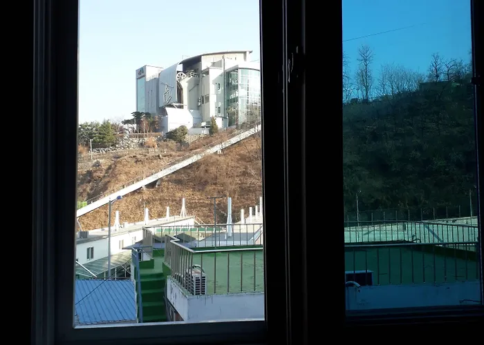 Hotel Namsan Hill 3*